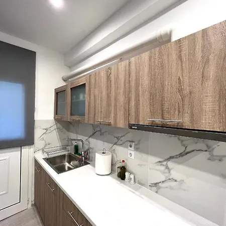 Luxury In Center 2 Apartment *